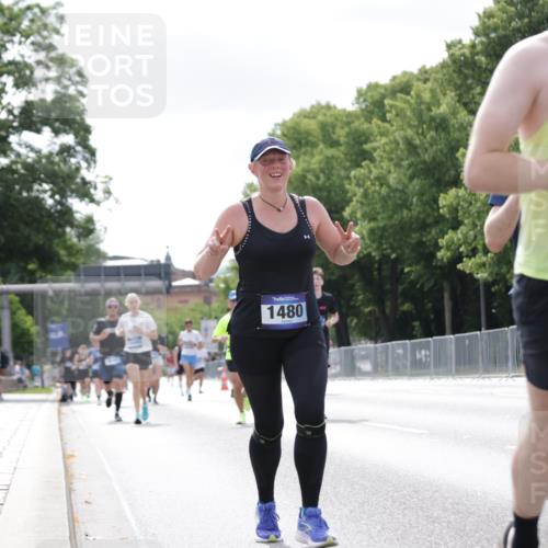 29.06.2025 - hella hamburg halbmarathon Jannik Wohlers http://msf.ph/oto/8150043 29.06.2025 10:13:30 Lombardsbrücke 1131, 1480, 2359, 2987, 4001, 4962, 5631, 5719, 6710, 7462, 8673, 9631, 10442, 10443, 10977, 11441, 11987, 12313, 12797, 15085, 15482, 15721, 15722, 17439, 17985, 18041, 19190 meine-sportfotos.de