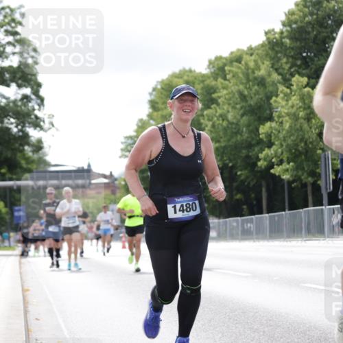 29.06.2025 - hella hamburg halbmarathon Jannik Wohlers http://msf.ph/oto/8150061 29.06.2025 10:13:30 Lombardsbrücke 1131, 1480, 2359, 2987, 4001, 4962, 5631, 5719, 6710, 7462, 8673, 9631, 10442, 10443, 10977, 11441, 11987, 12313, 12797, 15085, 15482, 15721, 15722, 17439, 17985, 18041, 19190 meine-sportfotos.de