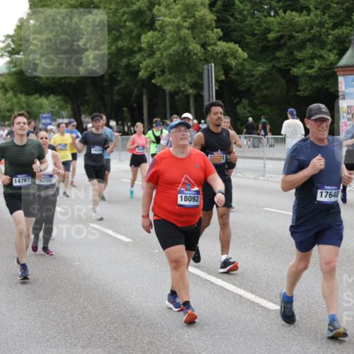 29.06.2025 - hella hamburg halbmarathon Jannik Wohlers http://msf.ph/oto/8150064 29.06.2025 10:50:27 Lombardsbrücke 1129, 1208, 1930, 2200, 2358, 2859, 3184, 3229, 3647, 3838, 4642, 4695, 4771, 4848, 6178, 7133, 7141, 7161, 7825, 7938, 8200, 8779, 8833, 8986, 9096, 9168, 9933, 10029, 10437, 10552, 10614, 10636, 11577, 12392, 12393, 12800, 13468, 13522, 13981, 14010, 14534, 14640, 14762, 14767, 14773, 15105, 15250, 15464, 16500, 16501, 16553, 16727, 16729, 16904, 17337, 17648, 17735 meine-sportfotos.de