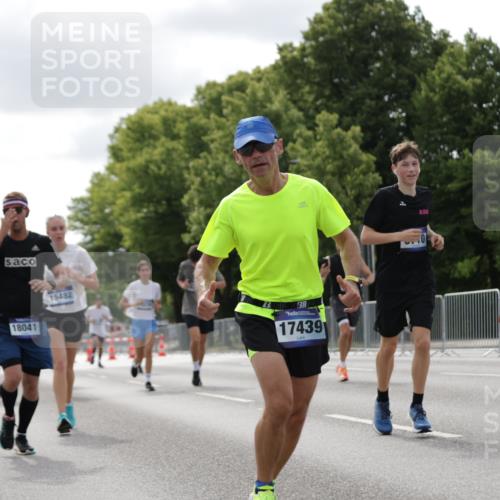 29.06.2025 - hella hamburg halbmarathon Jannik Wohlers http://msf.ph/oto/8150097 29.06.2025 10:13:35 Lombardsbrücke 1131, 1194, 1480, 1890, 4001, 4962, 5719, 6287, 6710, 7462, 8057, 8673, 9886, 10442, 10443, 11441, 11987, 13788, 15085, 15482, 15721, 15722, 15840, 17439, 17985, 18041, 18236, 18239 meine-sportfotos.de