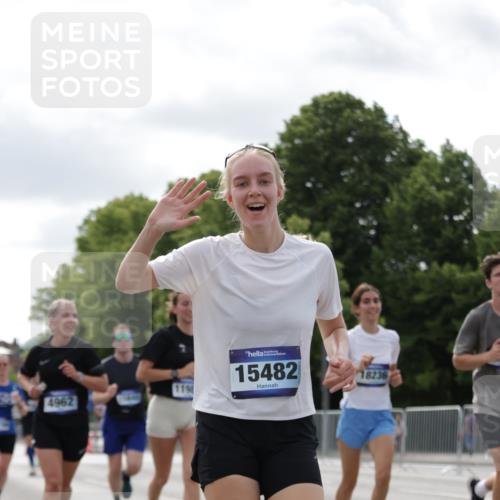 29.06.2025 - hella hamburg halbmarathon Jannik Wohlers http://msf.ph/oto/8150193 29.06.2025 10:13:38 Lombardsbrücke 1194, 1480, 1890, 4032, 4962, 6287, 6710, 8057, 9886, 10442, 10443, 11441, 11987, 12938, 13788, 15482, 15721, 15722, 15840, 17439, 17985, 18041, 18236, 18239 meine-sportfotos.de
