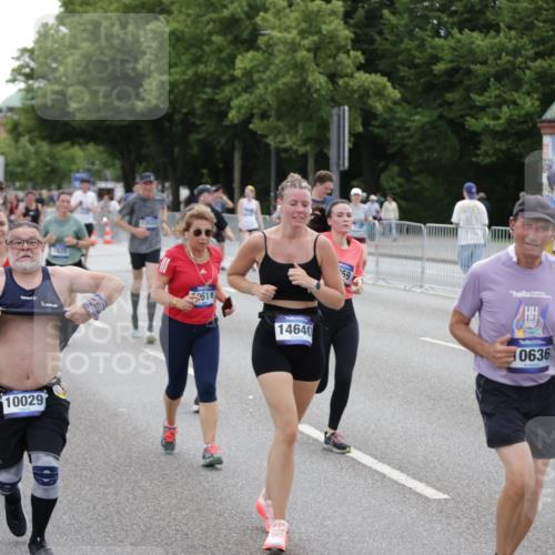 29.06.2025 - hella hamburg halbmarathon Jannik Wohlers http://msf.ph/oto/8150195 29.06.2025 10:50:33 Lombardsbrücke 1129, 1203, 1208, 1404, 2200, 2358, 2859, 3229, 4771, 4848, 5286, 5289, 6178, 7141, 7770, 7771, 7825, 8200, 8779, 8986, 10029, 10437, 10552, 10614, 10636, 11052, 11252, 11577, 11971, 12301, 12392, 12393, 12800, 13468, 13522, 13981, 14010, 14534, 14640, 14767, 14773, 15250, 15464, 16500, 16501, 16553, 16727, 16729, 16904, 17295, 17337, 17648, 17735 meine-sportfotos.de