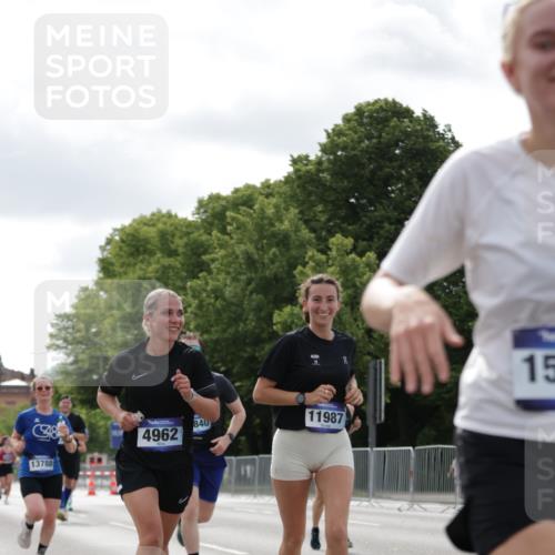 29.06.2025 - hella hamburg halbmarathon Jannik Wohlers http://msf.ph/oto/8150217 29.06.2025 10:13:38 Lombardsbrücke 1194, 1480, 1890, 4032, 4962, 6287, 6710, 8057, 9886, 10442, 10443, 11441, 11987, 12938, 13788, 15482, 15721, 15722, 15840, 17439, 17985, 18041, 18236, 18239 meine-sportfotos.de
