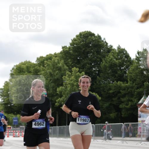 29.06.2025 - hella hamburg halbmarathon Jannik Wohlers http://msf.ph/oto/8150243 29.06.2025 10:13:39 Lombardsbrücke 1194, 1480, 1890, 4032, 4962, 6287, 6710, 8057, 9886, 10442, 10443, 11987, 12938, 13788, 15482, 15840, 17439, 17985, 18041, 18236, 18239 meine-sportfotos.de