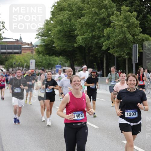 29.06.2025 - hella hamburg halbmarathon Jannik Wohlers http://msf.ph/oto/8150467 29.06.2025 10:50:44 Lombardsbrücke 1203, 1208, 1404, 1478, 2202, 2358, 2380, 2859, 3934, 4156, 4652, 4713, 4920, 5286, 5289, 5530, 7012, 7770, 7771, 7825, 8410, 9166, 9167, 10552, 11052, 11252, 11608, 11609, 11971, 12301, 13522, 14127, 14152, 15250, 15464, 16427, 16633, 16727, 16729, 16928, 17079, 17295, 19098 meine-sportfotos.de