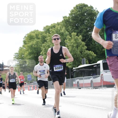 29.06.2025 - hella hamburg halbmarathon Jannik Wohlers http://msf.ph/oto/8150476 29.06.2025 10:13:53 Lombardsbrücke 1890, 3939, 4032, 6028, 6083, 6089, 6287, 6366, 7209, 7442, 7840, 7991, 8001, 8057, 8409, 8892, 9845, 9886, 12467, 12938, 13237, 13285, 13788, 14488, 15840, 16126 meine-sportfotos.de