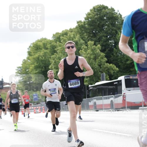 29.06.2025 - hella hamburg halbmarathon Jannik Wohlers http://msf.ph/oto/8150481 29.06.2025 10:13:53 Lombardsbrücke 1890, 3939, 4032, 6028, 6083, 6089, 6287, 6366, 7209, 7442, 7840, 7991, 8001, 8057, 8409, 8892, 9845, 9886, 12467, 12938, 13237, 13285, 13788, 14488, 15840, 16126 meine-sportfotos.de