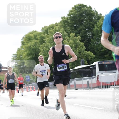29.06.2025 - hella hamburg halbmarathon Jannik Wohlers http://msf.ph/oto/8150482 29.06.2025 10:13:53 Lombardsbrücke 1890, 3939, 4032, 6028, 6083, 6089, 6287, 6366, 7209, 7442, 7840, 7991, 8001, 8057, 8409, 8892, 9845, 9886, 12467, 12938, 13237, 13285, 13788, 14488, 15840, 16126 meine-sportfotos.de