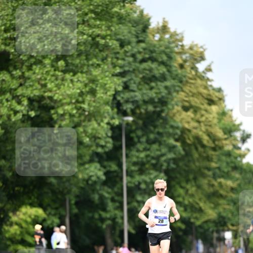 29.06.2025 - hella hamburg halbmarathon Dr. Thomas Lammeyer http://msf.ph/oto/8150525 29.06.2025 09:38:36 Kennedybrücke 28, 47 meine-sportfotos.de