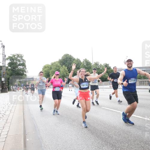29.06.2025 - hella hamburg halbmarathon Jannik Wohlers http://msf.ph/oto/8150570 29.06.2025 10:23:51 Lombardsbrücke 1005, 1009, 1389, 2132, 2477, 3013, 3185, 3285, 3579, 4162, 4684, 4719, 4993, 5039, 5954, 6478, 6524, 6526, 7426, 7528, 7920, 7975, 8167, 8187, 8297, 9063, 11306, 11347, 12210, 13711, 14433, 14439, 14824, 15352, 15456, 16345, 16861, 17147, 17262, 17414, 17559, 17560, 18077, 18109, 18132, 18210 meine-sportfotos.de