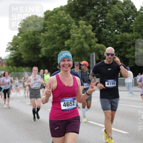 29.06.2025 - hella hamburg halbmarathon Jannik Wohlers http://msf.ph/oto/8150583 29.06.2025 10:50:54 Lombardsbrücke 1203, 1404, 1478, 1617, 2202, 2380, 2484, 2485, 3934, 4156, 4652, 4713, 4878, 4920, 5357, 5394, 5530, 6961, 7012, 7769, 8040, 8410, 8672, 9166, 9167, 9582, 9583, 9763, 11034, 11575, 11608, 11609, 13079, 14127, 14152, 15776, 16258, 16427, 16633, 16642, 16678, 16928, 17079, 19098, 19106 meine-sportfotos.de