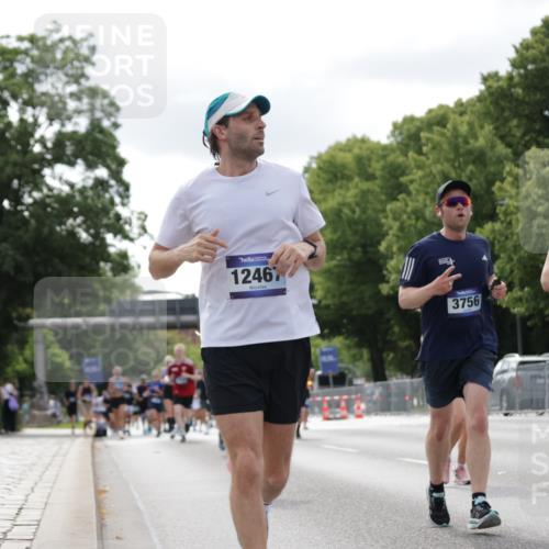 29.06.2025 - hella hamburg halbmarathon Jannik Wohlers http://msf.ph/oto/8150612 29.06.2025 10:14:03 Lombardsbrücke 1406, 2494, 2990, 3020, 3154, 3756, 3834, 3939, 5670, 6028, 6083, 6089, 6366, 7209, 7442, 7802, 7840, 7991, 8147, 8409, 8892, 10224, 12467, 13237, 14488, 16036, 16126, 16167 meine-sportfotos.de
