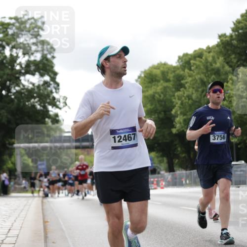 29.06.2025 - hella hamburg halbmarathon Jannik Wohlers http://msf.ph/oto/8150621 29.06.2025 10:14:03 Lombardsbrücke 1406, 2494, 2990, 3020, 3154, 3756, 3834, 3939, 5670, 6028, 6083, 6089, 6366, 7209, 7442, 7802, 7840, 7991, 8147, 8409, 8892, 10224, 12467, 13237, 14488, 16036, 16126, 16167 meine-sportfotos.de