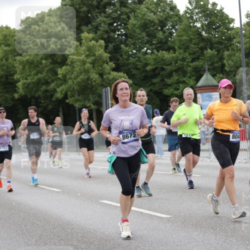 29.06.2025 - hella hamburg halbmarathon Jannik Wohlers http://msf.ph/oto/8150655 29.06.2025 10:50:59 Lombardsbrücke 1617, 1997, 2202, 2308, 2380, 2484, 2485, 4156, 4652, 4713, 4808, 4878, 4920, 5357, 5394, 6091, 6945, 6961, 7769, 7841, 7871, 7992, 8040, 8410, 8672, 9166, 9167, 9582, 9583, 9763, 11034, 11268, 11575, 11608, 11609, 11913, 13079, 13598, 13710, 15092, 15776, 16258, 16427, 16633, 16642, 16678, 16807, 16928, 17079, 19106 meine-sportfotos.de