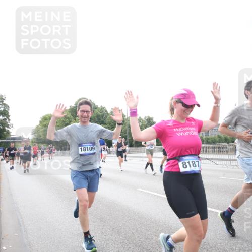29.06.2025 - hella hamburg halbmarathon Jannik Wohlers http://msf.ph/oto/8150676 29.06.2025 10:23:53 Lombardsbrücke 1005, 1009, 1064, 1389, 2132, 2477, 3185, 3285, 3579, 3786, 4162, 4464, 4684, 4719, 4993, 6478, 6524, 6526, 7528, 7920, 7975, 8167, 8187, 8297, 9063, 11306, 12210, 13380, 13573, 13711, 14143, 14433, 14439, 14824, 15352, 15456, 16345, 16861, 17147, 17262, 17414, 17559, 17560, 18077, 18109, 18132, 18210 meine-sportfotos.de