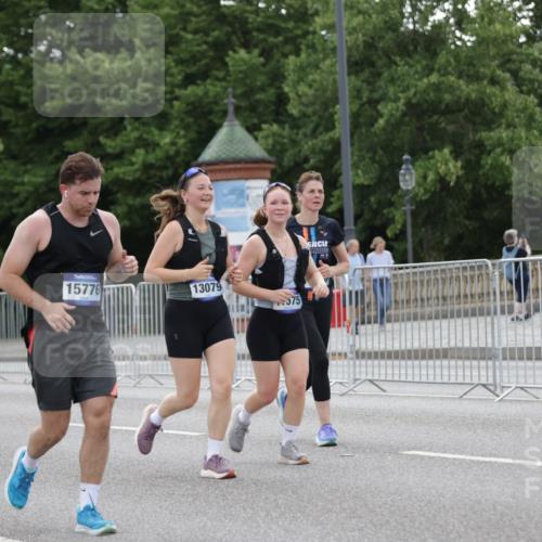 29.06.2025 - hella hamburg halbmarathon Jannik Wohlers http://msf.ph/oto/8150717 29.06.2025 10:51:01 Lombardsbrücke 1617, 1997, 2202, 2308, 2380, 2484, 2485, 2736, 2778, 4652, 4748, 4808, 4878, 5357, 5394, 6091, 6945, 6954, 6961, 7769, 7841, 7871, 7992, 8040, 8125, 8672, 9166, 9582, 9583, 9763, 10496, 11034, 11268, 11575, 11608, 11609, 11913, 13079, 13598, 13710, 13769, 15092, 15776, 16258, 16633, 16642, 16678, 16807, 16928, 19106 meine-sportfotos.de
