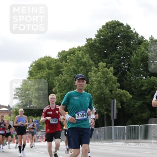 29.06.2025 - hella hamburg halbmarathon Jannik Wohlers http://msf.ph/oto/8150718 29.06.2025 10:14:09 Lombardsbrücke 1406, 1728, 2494, 2990, 3020, 3154, 3756, 3834, 5191, 5670, 6028, 6083, 6366, 7802, 7840, 8147, 9556, 9663, 9709, 10224, 10610, 12467, 12901, 13237, 13366, 13386, 13673, 13674, 14488, 15048, 16036, 16126, 16167, 16287, 16288, 16776, 17975 meine-sportfotos.de