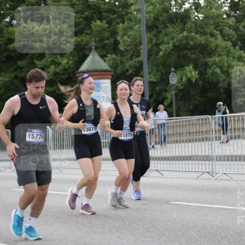 29.06.2025 - hella hamburg halbmarathon Jannik Wohlers http://msf.ph/oto/8150729 29.06.2025 10:51:01 Lombardsbrücke 1617, 1997, 2202, 2308, 2380, 2484, 2485, 2736, 2778, 4652, 4748, 4808, 4878, 5357, 5394, 6091, 6945, 6954, 6961, 7769, 7841, 7871, 7992, 8040, 8125, 8672, 9166, 9582, 9583, 9763, 10496, 11034, 11268, 11575, 11608, 11609, 11913, 13079, 13598, 13710, 13769, 15092, 15776, 16258, 16633, 16642, 16678, 16807, 16928, 19106 meine-sportfotos.de
