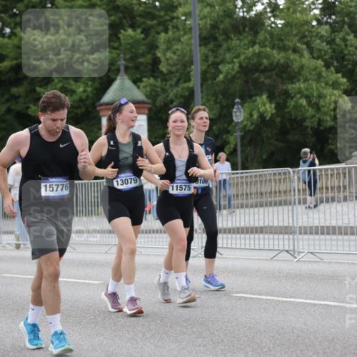 29.06.2025 - hella hamburg halbmarathon Jannik Wohlers http://msf.ph/oto/8150741 29.06.2025 10:51:02 Lombardsbrücke 1617, 1997, 2202, 2308, 2380, 2484, 2485, 2736, 2778, 4652, 4748, 4808, 4878, 5357, 5394, 5716, 5717, 6091, 6945, 6954, 6961, 7769, 7841, 7871, 7992, 8040, 8125, 8672, 9582, 9583, 9763, 10496, 11034, 11268, 11575, 11608, 11609, 11913, 12766, 13079, 13598, 13710, 13769, 15092, 15776, 16258, 16595, 16633, 16642, 16678, 16807, 16928, 19106 meine-sportfotos.de