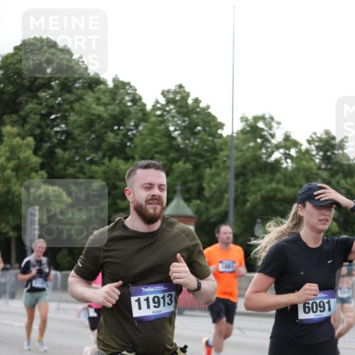 29.06.2025 - hella hamburg halbmarathon Jannik Wohlers http://msf.ph/oto/8150821 29.06.2025 10:51:08 Lombardsbrücke 1617, 1997, 2308, 2484, 2485, 2593, 2736, 2778, 3240, 4748, 4808, 4878, 5291, 5357, 5394, 5716, 5717, 6007, 6091, 6885, 6945, 6954, 6961, 7769, 7841, 7871, 7992, 8040, 8125, 8399, 8672, 9340, 9462, 9582, 9583, 9763, 10496, 11034, 11268, 11575, 11875, 11913, 12766, 13079, 13598, 13710, 13769, 15092, 15776, 16258, 16595, 16642, 16678, 16807, 17641, 19106 meine-sportfotos.de