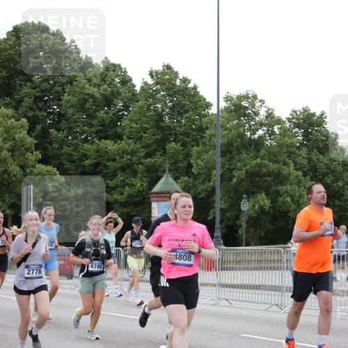 29.06.2025 - hella hamburg halbmarathon Jannik Wohlers http://msf.ph/oto/8150854 29.06.2025 10:51:09 Lombardsbrücke 1617, 1997, 2308, 2484, 2485, 2593, 2736, 2778, 3240, 3991, 4748, 4808, 4878, 5291, 5394, 5716, 5717, 6007, 6091, 6885, 6945, 6954, 6961, 7769, 7841, 7871, 7992, 8040, 8125, 8399, 9340, 9462, 9582, 9583, 9763, 10496, 11034, 11268, 11575, 11875, 11913, 12766, 13079, 13598, 13710, 13769, 15092, 15776, 16258, 16595, 16642, 16678, 16807, 17641, 19106 meine-sportfotos.de