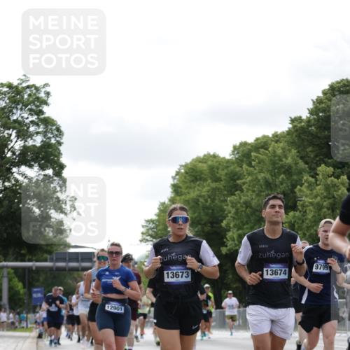 29.06.2025 - hella hamburg halbmarathon Jannik Wohlers http://msf.ph/oto/8150886 29.06.2025 10:14:16 Lombardsbrücke 1406, 1728, 2046, 2494, 2990, 3020, 3154, 3454, 3691, 3756, 3834, 5191, 5670, 5981, 6935, 7802, 8055, 8147, 8755, 9173, 9556, 9663, 9709, 10224, 10391, 10610, 12901, 13212, 13366, 13386, 13673, 13674, 14015, 14497, 15048, 15700, 16036, 16167, 16287, 16288, 16776, 17296, 17453, 17975 meine-sportfotos.de