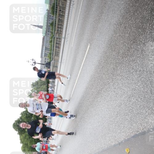 29.06.2025 - hella hamburg halbmarathon Jannik Wohlers http://msf.ph/oto/8150911 29.06.2025 10:31:09 Lombardsbrücke 1844, 3396, 3397, 3424, 3571, 3681, 4953, 5165, 5846, 5965, 6078, 6546, 6573, 6640, 7772, 8806, 9183, 9812, 9882, 9883, 10240, 10421, 10435, 10586, 11587, 12381, 12758, 13724, 15024, 15222, 15575, 16541, 16978, 17043, 17362, 17404, 17517, 17706, 17989, 18390, 18507, 18613, 18672, 18883, 18943, 19068, 19233 meine-sportfotos.de