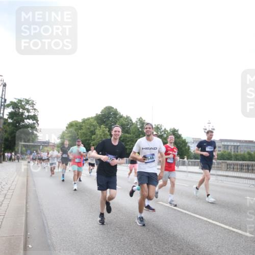 29.06.2025 - hella hamburg halbmarathon Jannik Wohlers http://msf.ph/oto/8150932 29.06.2025 10:31:09 Lombardsbrücke 1844, 3396, 3397, 3424, 3571, 3681, 4953, 5165, 5846, 5965, 6078, 6546, 6573, 6640, 7772, 8806, 9183, 9812, 9882, 9883, 10240, 10421, 10435, 10586, 11587, 12381, 12758, 13724, 15024, 15222, 15575, 16541, 16978, 17043, 17362, 17404, 17517, 17706, 17989, 18390, 18507, 18613, 18672, 18883, 18943, 19068, 19233 meine-sportfotos.de