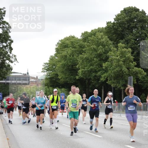 29.06.2025 - hella hamburg halbmarathon Jannik Wohlers http://msf.ph/oto/8151046 29.06.2025 10:51:13 Lombardsbrücke 1997, 2308, 2484, 2485, 2593, 2736, 2778, 3240, 3991, 4748, 4808, 4878, 5291, 5394, 5716, 5717, 6007, 6091, 6885, 6945, 6947, 6954, 7769, 7841, 7871, 7992, 8125, 8399, 9340, 9462, 9582, 9583, 10496, 10521, 10830, 11268, 11875, 11913, 12766, 13151, 13152, 13598, 13710, 13769, 15092, 15776, 16595, 16642, 16807, 17364, 17641 meine-sportfotos.de