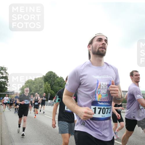 29.06.2025 - hella hamburg halbmarathon Jannik Wohlers http://msf.ph/oto/8151060 29.06.2025 10:31:51 Lombardsbrücke 1311, 1987, 2349, 2943, 3022, 3365, 3707, 3778, 3822, 4314, 4365, 4605, 4857, 4924, 5496, 5658, 5743, 6218, 6252, 7135, 7239, 7344, 7535, 7570, 7789, 8124, 8127, 8175, 8787, 8914, 8993, 9125, 9206, 9706, 9765, 10248, 10828, 10924, 11168, 11225, 11362, 11462, 11787, 11972, 12136, 12443, 12936, 13284, 13423, 13959, 13960, 14029, 14099, 14105, 14191, 14494, 14599, 15120, 15364, 15471, 15987, 16200, 17958, 18369, 18931 meine-sportfotos.de