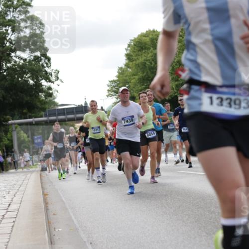 29.06.2025 - hella hamburg halbmarathon Jannik Wohlers http://msf.ph/oto/8151115 29.06.2025 10:14:30 Lombardsbrücke 1071, 1379, 1575, 2046, 2140, 2601, 2690, 3025, 3454, 3507, 3509, 3691, 3844, 4641, 5608, 5800, 5981, 6181, 6248, 6935, 7195, 7439, 8055, 8239, 8275, 8522, 8563, 8755, 8854, 9113, 9173, 9556, 9709, 9911, 10391, 10589, 10717, 10963, 11271, 11611, 11643, 12634, 13212, 13366, 13386, 13393, 13674, 13683, 14015, 14195, 14452, 14497, 14999, 15037, 15038, 15700, 16208, 16419, 17296, 17453, 17708, 17847, 18015, 18176 meine-sportfotos.de
