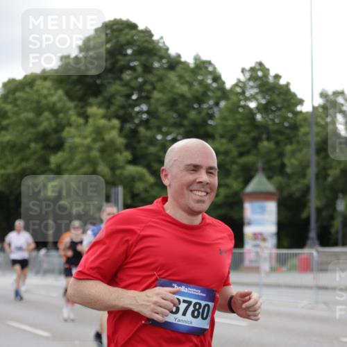 29.06.2025 - hella hamburg halbmarathon Jannik Wohlers http://msf.ph/oto/8151198 29.06.2025 10:51:31 Lombardsbrücke 1418, 1978, 3038, 4598, 4606, 5062, 5534, 6604, 6947, 7682, 8250, 8251, 8621, 9220, 9460, 9590, 9594, 9673, 9730, 10521, 10533, 10673, 10693, 10830, 11101, 11375, 12065, 12510, 12969, 13151, 13152, 14720, 14937, 14959, 15128, 16015, 17253, 17277, 17364, 17429, 17902, 18078, 18615, 18780, 18975 meine-sportfotos.de