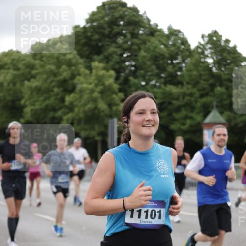 29.06.2025 - hella hamburg halbmarathon Jannik Wohlers http://msf.ph/oto/8151262 29.06.2025 10:51:32 Lombardsbrücke 1418, 1978, 3038, 4598, 4606, 5062, 5534, 6456, 6604, 6947, 7682, 8250, 8251, 8621, 9220, 9460, 9590, 9594, 9673, 9730, 10533, 10673, 10693, 10830, 11101, 11375, 12065, 12510, 12969, 13151, 13152, 14720, 14937, 14959, 15128, 16015, 16234, 17253, 17277, 17364, 17429, 17902, 18078, 18615, 18780, 18975 meine-sportfotos.de