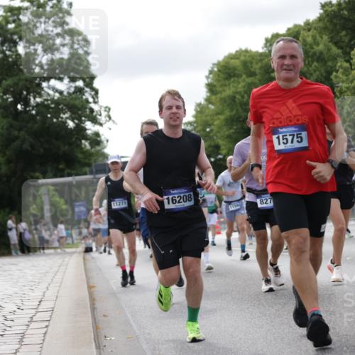 29.06.2025 - hella hamburg halbmarathon Jannik Wohlers http://msf.ph/oto/8151283 29.06.2025 10:14:35 Lombardsbrücke 1071, 1296, 1379, 1575, 1745, 2046, 2140, 2601, 2690, 3025, 3454, 3507, 3509, 3844, 4495, 4641, 5608, 5800, 6181, 6248, 7195, 7439, 7881, 8055, 8237, 8239, 8275, 8522, 8563, 8609, 8854, 9113, 9173, 9911, 9975, 10589, 10717, 10963, 11271, 11598, 11611, 11643, 11683, 12634, 13212, 13393, 13683, 14015, 14195, 14452, 14497, 14617, 14999, 15037, 15038, 15700, 16208, 16419, 17128, 17708, 17847, 18015, 18176 meine-sportfotos.de