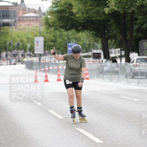 29.06.2025 - hella hamburg halbmarathon Jannik Wohlers http://msf.ph/oto/8151320 29.06.2025 09:21:20 Lombardsbrücke  meine-sportfotos.de