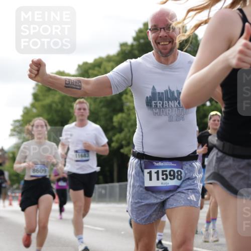 29.06.2025 - hella hamburg halbmarathon Jannik Wohlers http://msf.ph/oto/8151408 29.06.2025 10:14:40 Lombardsbrücke 1296, 1379, 1575, 1745, 2140, 2281, 3025, 3507, 3509, 3513, 3844, 4495, 4641, 5608, 5800, 6181, 6248, 6317, 7439, 7881, 8237, 8239, 8275, 8522, 8563, 8609, 8854, 9113, 9911, 9975, 10589, 10717, 10963, 11271, 11598, 11611, 11683, 12634, 13393, 13683, 13881, 14195, 14452, 14617, 14999, 15037, 15038, 16208, 16419, 17128, 17708, 17847, 18015, 18176 meine-sportfotos.de