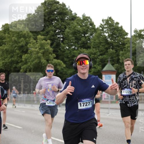 29.06.2025 - hella hamburg halbmarathon Jannik Wohlers http://msf.ph/oto/8151420 29.06.2025 10:51:39 Lombardsbrücke 1418, 1978, 3038, 4087, 4273, 4436, 4598, 4606, 5062, 6456, 6985, 7682, 8194, 8196, 8250, 8251, 8621, 9460, 9590, 9730, 10342, 10533, 10673, 11101, 11126, 11127, 11375, 12510, 12525, 12969, 14215, 14235, 14720, 15128, 16015, 16234, 17253, 17277, 17429, 17902, 18078, 18221, 18615, 18780, 18975 meine-sportfotos.de
