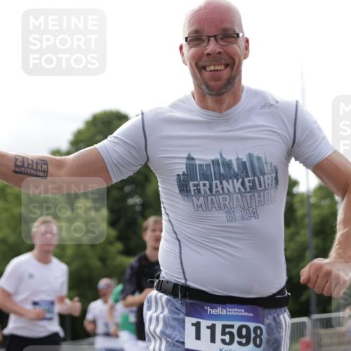 29.06.2025 - hella hamburg halbmarathon Jannik Wohlers http://msf.ph/oto/8151455 29.06.2025 10:14:40 Lombardsbrücke 1296, 1379, 1575, 1745, 2140, 2281, 3025, 3507, 3509, 3513, 3844, 4495, 4641, 5608, 5800, 6181, 6248, 6317, 7439, 7881, 8237, 8239, 8275, 8522, 8563, 8609, 8854, 9113, 9911, 9975, 10589, 10717, 10963, 11271, 11598, 11611, 11683, 12634, 13393, 13683, 13881, 14195, 14452, 14617, 14999, 15037, 15038, 16208, 16419, 17128, 17708, 17847, 18015, 18176 meine-sportfotos.de