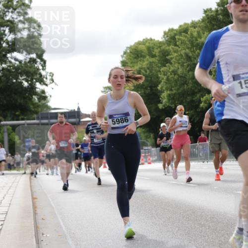 29.06.2025 - hella hamburg halbmarathon Jannik Wohlers http://msf.ph/oto/8151675 29.06.2025 10:14:50 Lombardsbrücke 1296, 1524, 1745, 2281, 3513, 3650, 4495, 5271, 5986, 6317, 7452, 7809, 7810, 7881, 8237, 8256, 8609, 9847, 9975, 9997, 11271, 11598, 11683, 12524, 12634, 13453, 13500, 13881, 14617, 15150, 15740, 16419, 17128, 18769, 18800, 18939, 19027 meine-sportfotos.de