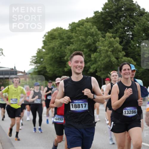 29.06.2025 - hella hamburg halbmarathon Jannik Wohlers http://msf.ph/oto/8151846 29.06.2025 10:51:54 Lombardsbrücke 3645, 4087, 4273, 4436, 4815, 5262, 6386, 6403, 6404, 6406, 6671, 6985, 7690, 7691, 7735, 7812, 8194, 8196, 9368, 9731, 10296, 10342, 10634, 10884, 11084, 11126, 11127, 11297, 11736, 11899, 11974, 12089, 12247, 12525, 12546, 12558, 13094, 13207, 13208, 13538, 14215, 14235, 14893, 16262, 16492, 16752, 16973, 17326, 17327, 18115, 18221, 18633, 18668, 18756, 18817 meine-sportfotos.de