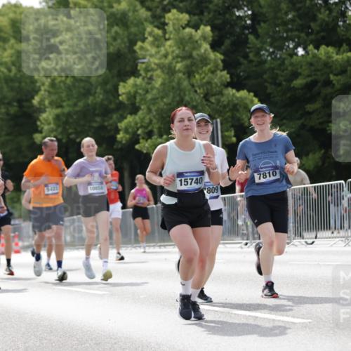 29.06.2025 - hella hamburg halbmarathon Jannik Wohlers http://msf.ph/oto/8151856 29.06.2025 10:14:56 Lombardsbrücke 1524, 2281, 2720, 3513, 3650, 5271, 5739, 5986, 6317, 7452, 7809, 7810, 8237, 8256, 9307, 9423, 9847, 9997, 10858, 12457, 12521, 12524, 13197, 13453, 13500, 13881, 15150, 15740, 16040, 17949, 18203, 18252, 18769, 18800, 18939, 19027 meine-sportfotos.de