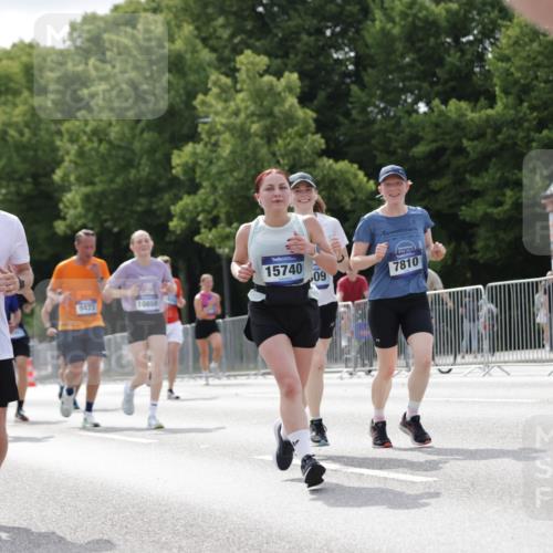 29.06.2025 - hella hamburg halbmarathon Jannik Wohlers http://msf.ph/oto/8151867 29.06.2025 10:14:56 Lombardsbrücke 1524, 2281, 2720, 3513, 3650, 5271, 5739, 5986, 6317, 7452, 7809, 7810, 8237, 8256, 9307, 9423, 9847, 9997, 10858, 12457, 12521, 12524, 13197, 13453, 13500, 13881, 15150, 15740, 16040, 17949, 18203, 18252, 18769, 18800, 18939, 19027 meine-sportfotos.de