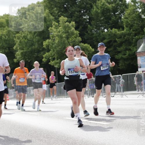 29.06.2025 - hella hamburg halbmarathon Jannik Wohlers http://msf.ph/oto/8151870 29.06.2025 10:14:56 Lombardsbrücke 1524, 2281, 2720, 3513, 3650, 5271, 5739, 5986, 6317, 7452, 7809, 7810, 8237, 8256, 9307, 9423, 9847, 9997, 10858, 12457, 12521, 12524, 13197, 13453, 13500, 13881, 15150, 15740, 16040, 17949, 18203, 18252, 18769, 18800, 18939, 19027 meine-sportfotos.de