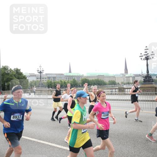 29.06.2025 - hella hamburg halbmarathon Jannik Wohlers http://msf.ph/oto/8151890 29.06.2025 10:36:30 Lombardsbrücke 1118, 1253, 1339, 1488, 1490, 1948, 1952, 1954, 2552, 2588, 3165, 3873, 3895, 4084, 4618, 4762, 4996, 5224, 5538, 5640, 5786, 5789, 6156, 6359, 7202, 7773, 8007, 8315, 8499, 8758, 8936, 8937, 9295, 9500, 9694, 9701, 10123, 10487, 10862, 11672, 11831, 11843, 11912, 12087, 12184, 12218, 12302, 12532, 12605, 12770, 12775, 13106, 13165, 13657, 13704, 13902, 14695, 15106, 15353, 15588, 15907, 15972, 15992, 16304, 16309, 16885, 17018, 17115, 17349, 17504, 17591, 18482 meine-sportfotos.de