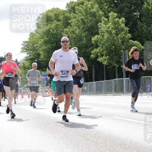 29.06.2025 - hella hamburg halbmarathon Jannik Wohlers http://msf.ph/oto/8152040 29.06.2025 10:15:05 Lombardsbrücke 1440, 2110, 2720, 2989, 3417, 4466, 4492, 4494, 5069, 5271, 5739, 6376, 6576, 7452, 7809, 7810, 8256, 9307, 9423, 9657, 9847, 9997, 10775, 10858, 12457, 12521, 12524, 13197, 13453, 13500, 14413, 14552, 15150, 15307, 15740, 16040, 16041, 16938, 17949, 18203, 18252, 18939, 19027 meine-sportfotos.de