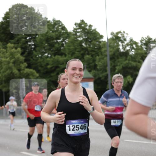29.06.2025 - hella hamburg halbmarathon Jannik Wohlers http://msf.ph/oto/8152045 29.06.2025 10:52:00 Lombardsbrücke 2420, 2528, 3645, 4815, 5262, 5360, 6386, 6403, 6404, 6406, 6671, 7690, 7691, 7735, 7812, 8194, 8196, 9068, 9103, 9368, 9731, 10080, 10296, 10342, 10392, 10634, 10884, 10928, 11084, 11297, 11736, 11899, 11974, 12089, 12247, 12525, 12546, 12558, 13094, 13207, 13208, 13538, 13677, 14215, 14893, 15205, 16262, 16492, 16752, 16973, 17326, 17327, 18115, 18633, 18668, 18756, 18817 meine-sportfotos.de