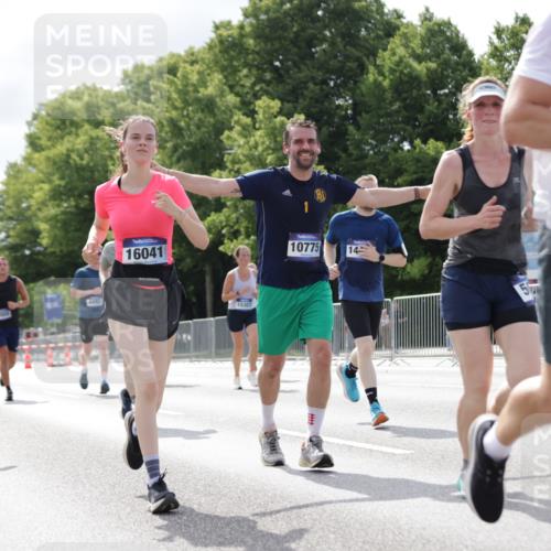 29.06.2025 - hella hamburg halbmarathon Jannik Wohlers http://msf.ph/oto/8152120 29.06.2025 10:15:08 Lombardsbrücke 1440, 2110, 2720, 2989, 3417, 4466, 4492, 4494, 5069, 5739, 6376, 6576, 7809, 7810, 9307, 9423, 9657, 9997, 10108, 10775, 10858, 12457, 12521, 13197, 13453, 13500, 14413, 14552, 14630, 15150, 15307, 15740, 16040, 16041, 16938, 17949, 18150, 18203, 18252, 19027 meine-sportfotos.de