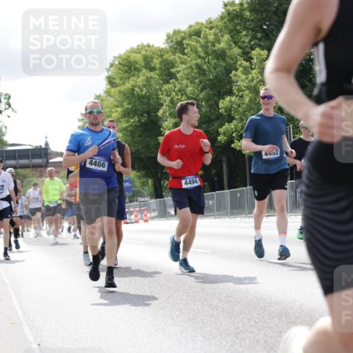 29.06.2025 - hella hamburg halbmarathon Jannik Wohlers http://msf.ph/oto/8152205 29.06.2025 10:15:11 Lombardsbrücke 1440, 2110, 2720, 2989, 3417, 4007, 4466, 4492, 4494, 5069, 5739, 6376, 6576, 7809, 9192, 9307, 9423, 9657, 10108, 10775, 10858, 12457, 12521, 13197, 13453, 13500, 13818, 14413, 14550, 14552, 14630, 15307, 16040, 16041, 16938, 17350, 17949, 18150, 18203, 18252 meine-sportfotos.de