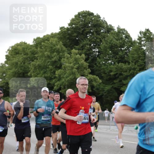 29.06.2025 - hella hamburg halbmarathon Jannik Wohlers http://msf.ph/oto/8152239 29.06.2025 10:52:18 Lombardsbrücke 1369, 1826, 2146, 2362, 2420, 2983, 3140, 3227, 4591, 4729, 5360, 7032, 7511, 7737, 8641, 9068, 9070, 10055, 10392, 10600, 10879, 10928, 10981, 12994, 13305, 14009, 14424, 14643, 14704, 14827, 14897, 15438, 15439, 15447, 15867, 15906, 16053, 16056, 16794, 16984, 17002, 17050, 17359, 17896, 18106, 18205, 18645, 18751, 18997, 19063, 19097 meine-sportfotos.de