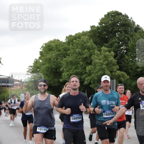 29.06.2025 - hella hamburg halbmarathon Jannik Wohlers http://msf.ph/oto/8152281 29.06.2025 10:52:19 Lombardsbrücke 1369, 1826, 2146, 2362, 2420, 2983, 3140, 3227, 4591, 4729, 5360, 7032, 7511, 7737, 8641, 9068, 9070, 10055, 10392, 10600, 10879, 10928, 10981, 12127, 12128, 12994, 13305, 14009, 14424, 14643, 14704, 14827, 14897, 15438, 15439, 15447, 15867, 15906, 16053, 16056, 16794, 16984, 17002, 17050, 17359, 17896, 18106, 18205, 18645, 18751, 18997, 19063, 19097 meine-sportfotos.de
